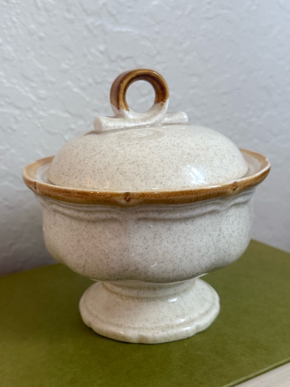 Vintage Mikasa GARDEN CLUB Made in Japan Stoneware 3 1/4"h Sugar Bowl with Lid